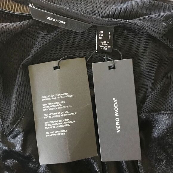 🆕Vero Moda little black dress mesh arms - Picture 3 of 8